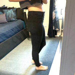 just black high rise cropped skinny jean